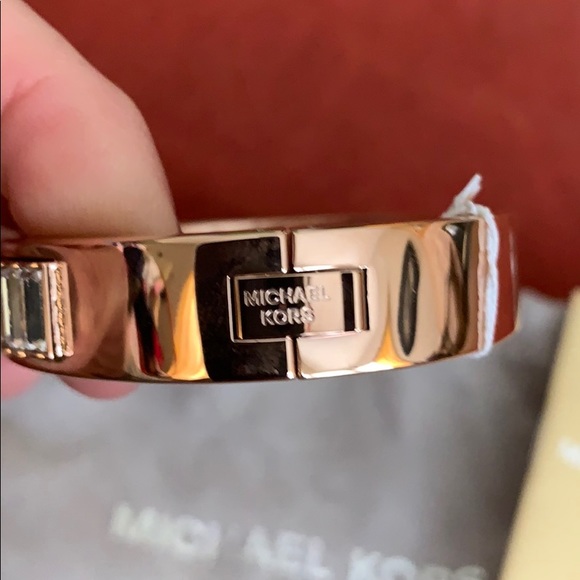 MICHAEL KORS Rose Gold Cuff with Bling! - Picture 3 of 5